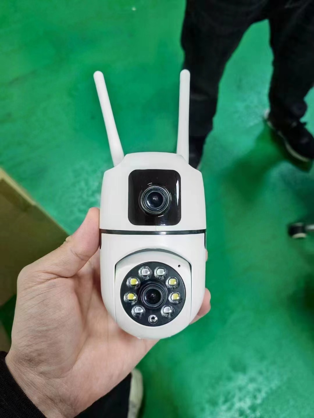 4MP UHD V380 APP Dual Lens E27 - Smart Home Windows App recensie en prijs